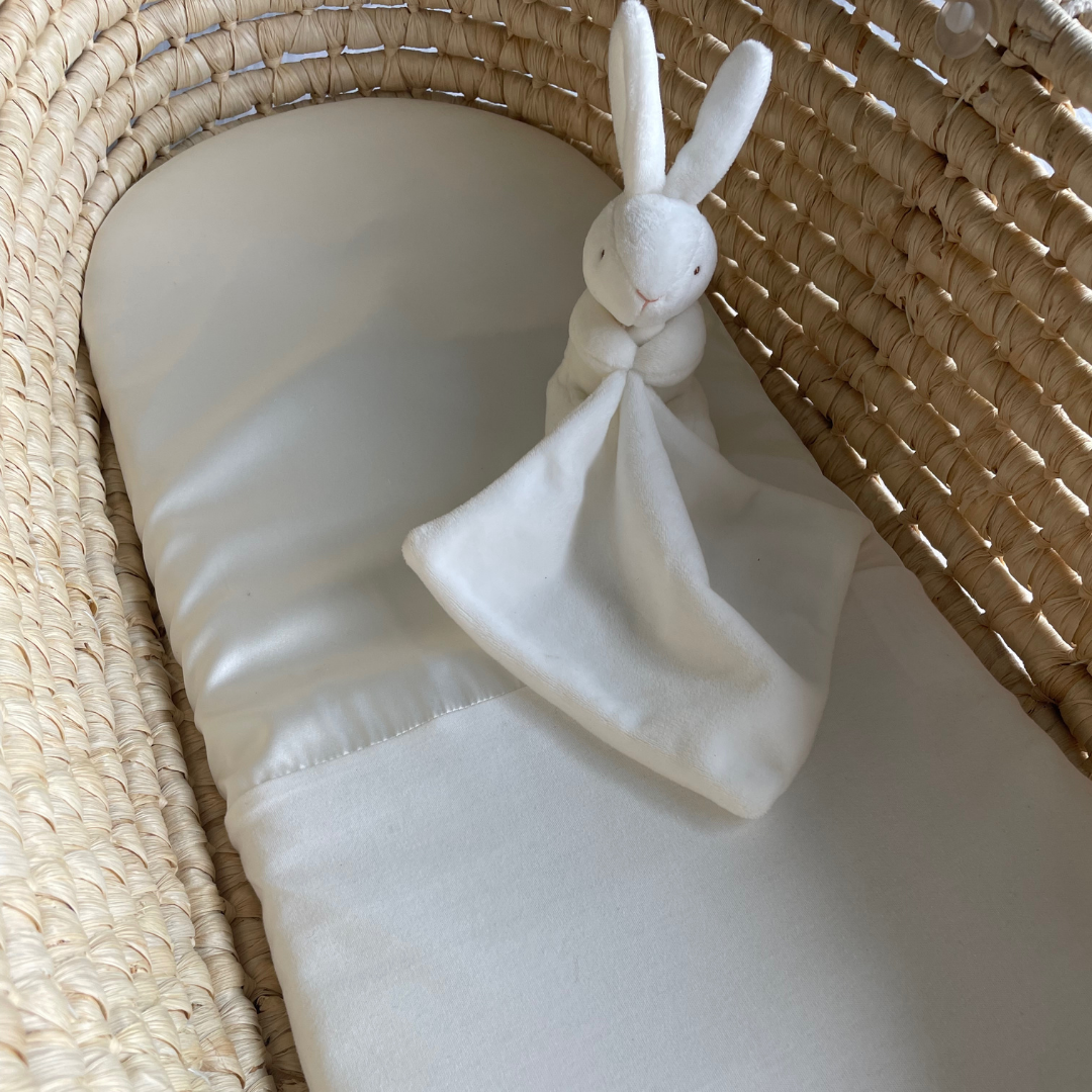 classic cream bassinet moses basket sheet Cailiekins