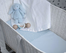 Load image into Gallery viewer, little arrow bassinet/moses basket sheet

