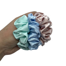 Load image into Gallery viewer, scrunchie trio bauble
